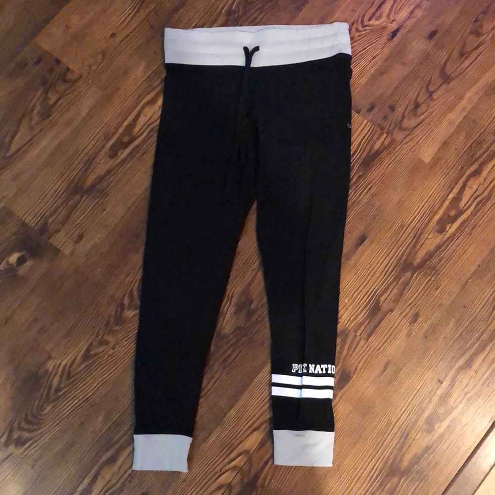 Victoria’s Secret pink yoga pants
